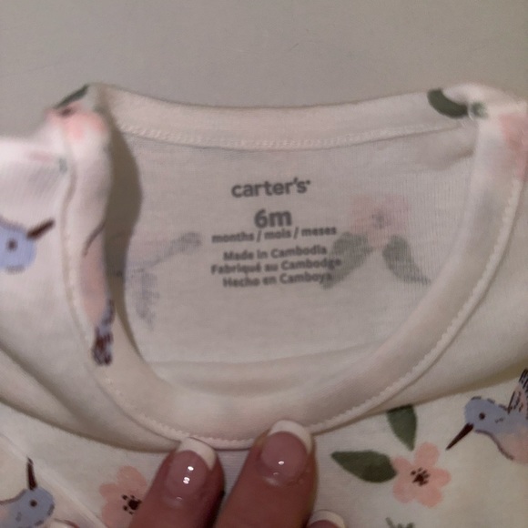 SOLD Carter’s Baby Girl Hummingbird 3- piece set - Picture 3 of 3